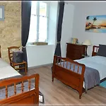 Frühstückspension Jardin D'arcy - D'hotes Avec Piscine Et
