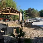 Jardin D'arcy - D'hotes Avec Piscine Et