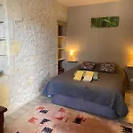 Jardin D'arcy - D'hotes Avec Piscine Et 3* Bois