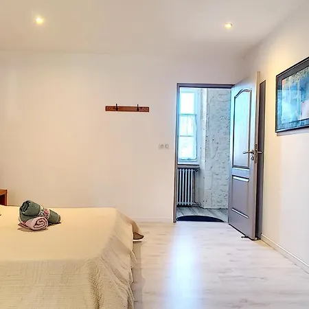 Jardin D'arcy - D'hotes Avec Piscine Et Bois