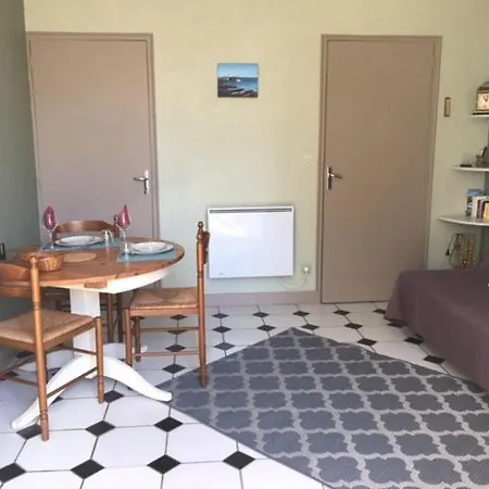Jardin D'arcy - D'hotes Avec Piscine Et 住宿加早餐酒店 3*