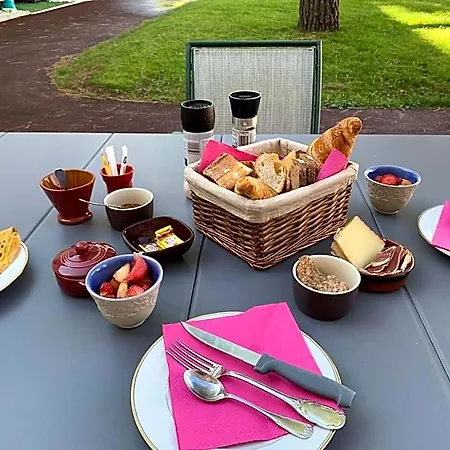 Nocleg ze śniadaniem Jardin D'arcy - D'hotes Avec Piscine Et 3*
