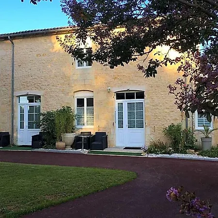 Jardin D'arcy - D'hotes Avec Piscine Et 3* Bois