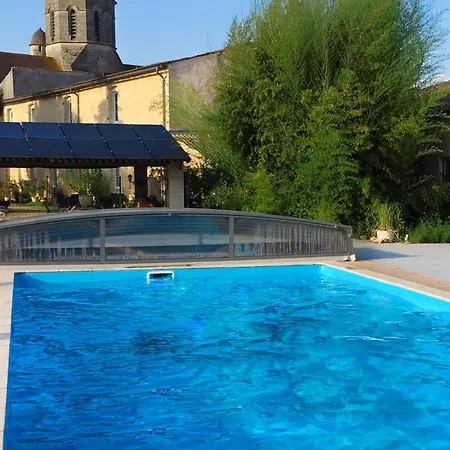 Jardin D'arcy - D'hôtes Avec Piscine Et