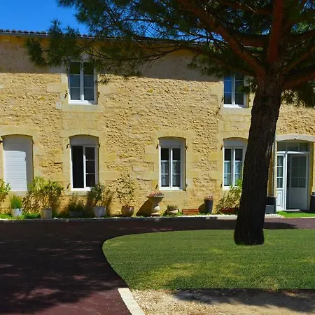 Jardin D'arcy - D'hotes Avec Piscine Et 住宿加早餐酒店 3*