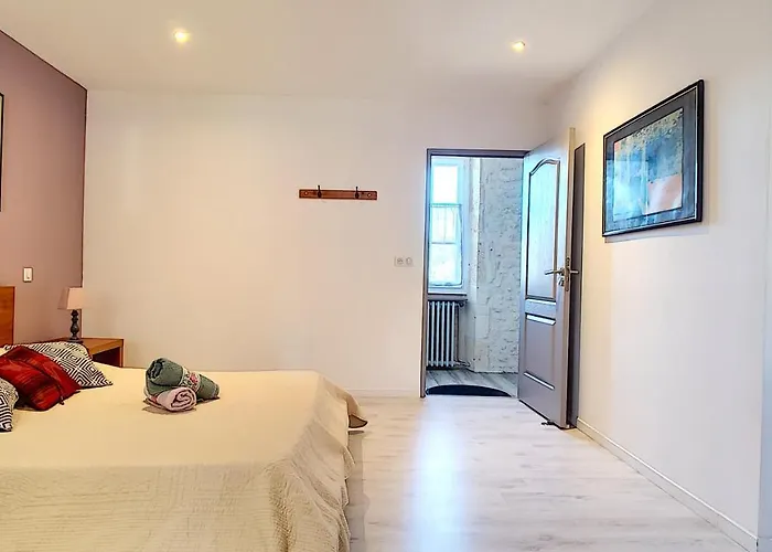 Jardin D'arcy - D'hotes Avec Piscine Et Bois