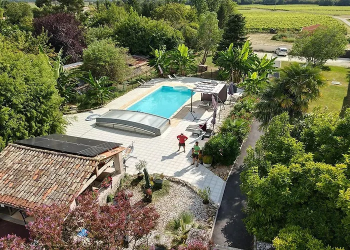 Jardin D'arcy - D'hotes Avec Piscine Et