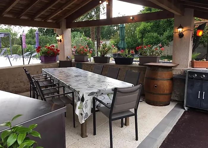 Jardin D'arcy - D'hotes Avec Piscine Et