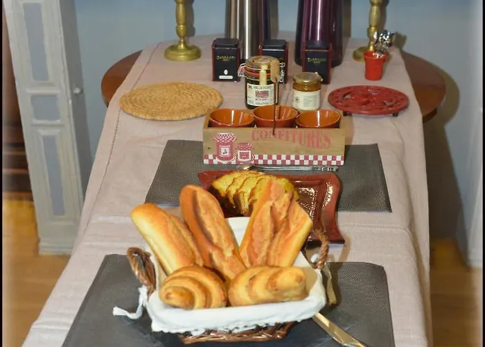 Jardin D'arcy - D'hotes Avec Piscine Et