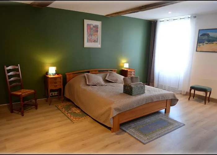 Bed & Breakfast Jardin D'arcy - D'hotes Avec Piscine Et Bois