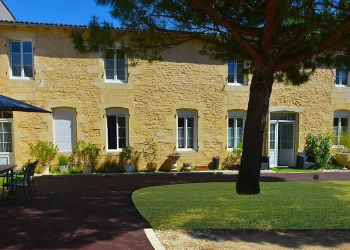 Jardin D'arcy - D'hotes Avec Piscine Et Bed & Breakfast 3*