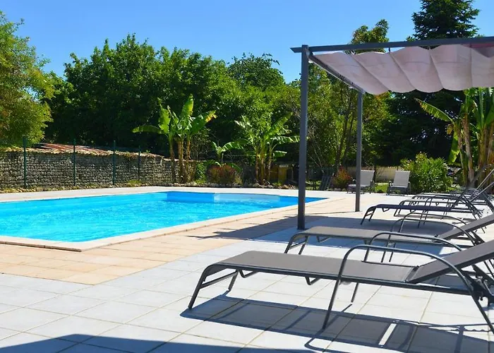Jardin D'arcy - D'hotes Avec Piscine Et 3*